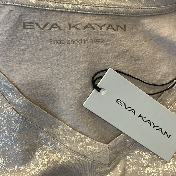 NWT Eva Kayan long sleeve soft beige top with gold abstract pattern finish - Picture 6 of 7